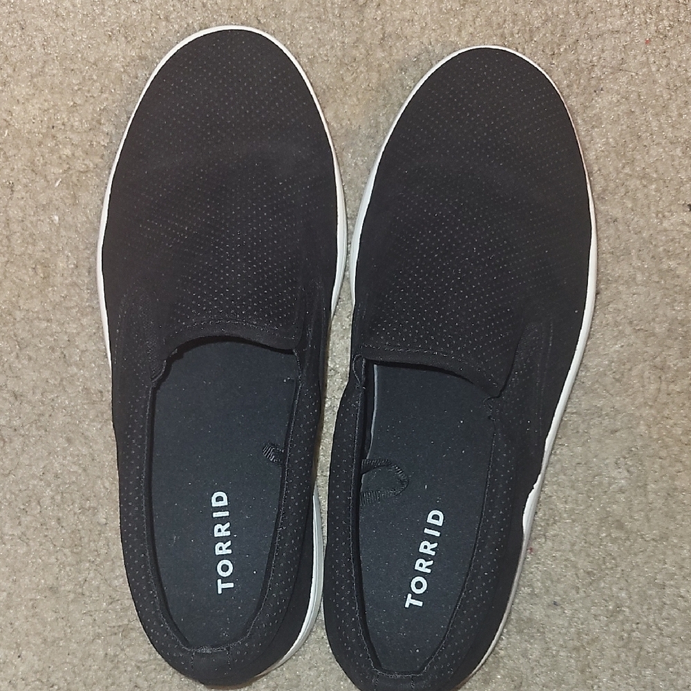 Torrid Black Slip-On Womans's Shoes.  8.5 WW